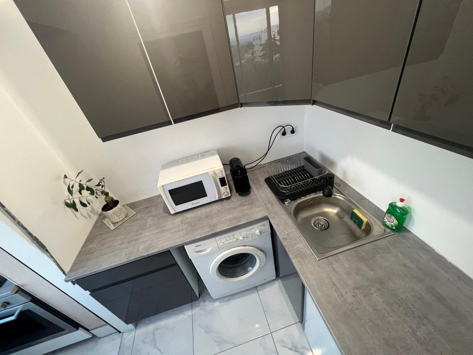 Studio 4 Couchages A 12 Min De La Plage A Pied Avec Wifi, Le Parking Est En Option Antibes Exterior photo